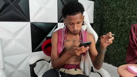 Snapshot of man_sant11 chatting on 03/06/26, 04:25 man_sant11 online show from 03/06/26, 04:25