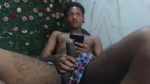 Snapshot of man_sant11 chatting on 04/28/26, 04:23 man_sant11 online show from 04/28/26, 04:23