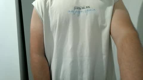 Snapshot of manbroadcasting001 chatting on 02/23/26, 08:28 manbroadcasting001 online show from 02/23/26, 08:28