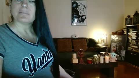 Snapshot of mandaloriangirlsfight chatting on 02/14/26, 06:37 mandaloriangirlsfight online show from 02/14/26, 06:37