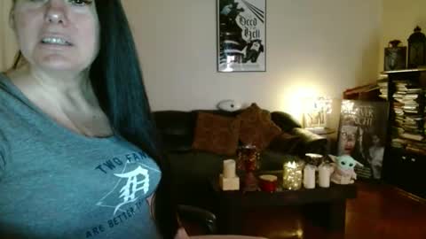 Snapshot of mandaloriangirlsfight chatting on 03/08/26, 06:01 mandaloriangirlsfight online show from 03/08/26, 06:01