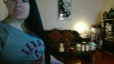 Snapshot of mandaloriangirlsfight chatting on 03/17/26, 06:00 mandaloriangirlsfight online show from 03/17/26, 06:00