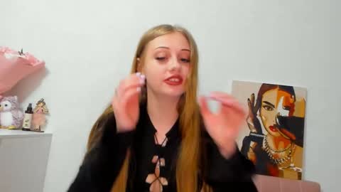 Snapshot of mandi_fox chatting on 04/09/26, 05:07 mandi_fox online show from 04/09/26, 05:07