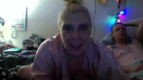 Snapshot of mandilube39 chatting on 01/22/25, 10:40 mindy22 online show from 01/22/25, 10:40