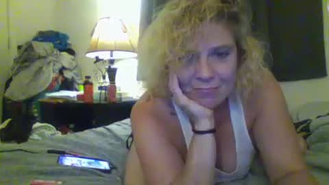 Snapshot of mandilube39 chatting on 09/11/25, 08:47 mindy22 online show from 09/11/25, 08:47