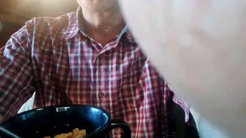 Snapshot of mandnforever100 chatting on 02/01/26, 03:43 mandnforever100 online show from 02/01/26, 03:43