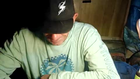 Snapshot of mandnforever100 chatting on 04/01/26, 02:12 mandnforever100 online show from 04/01/26, 02:12