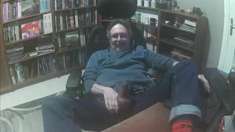 Snapshot of mandrawhore chatting on 12/04/24, 05:44 mandrawhore online show from 12/04/24, 05:44