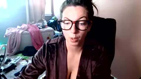 Snapshot of mandybabyxxx chatting on 06/11/26, 08:07 MandyBabyXXX online show from 06/11/26, 08:07