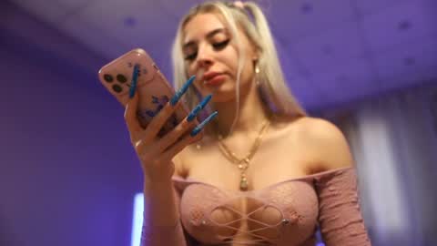 Anto Lovense is Active My pleasure is in your hands Private is Open online show from 12/14/24, 08:13