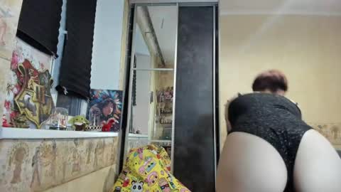 Mandy online show from 04/29/26, 04:33