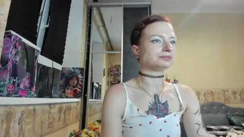 Snapshot of mandyshine chatting on 06/07/26, 05:27 Mandy online show from 06/07/26, 05:27