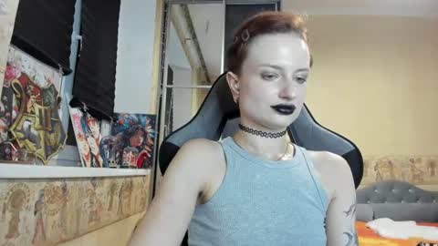 Snapshot of mandyshine chatting on 07/22/26, 06:22 Mandy online show from 07/22/26, 06:22