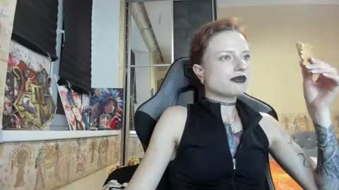 Snapshot of mandyshine chatting on 07/26/26, 05:53 Mandy online show from 07/26/26, 05:53