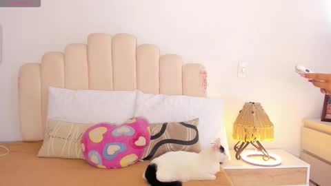 Snapshot of manelyk_10 chatting on 11/05/25, 07:25 online show from 11/05/25, 07:25