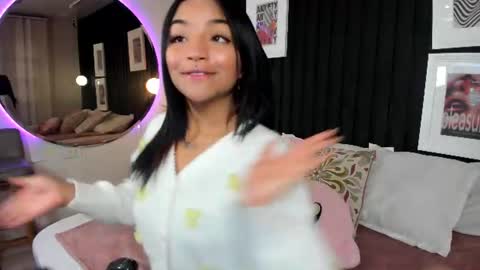 manelyk_evanss online show from 06/27/26, 11:26
