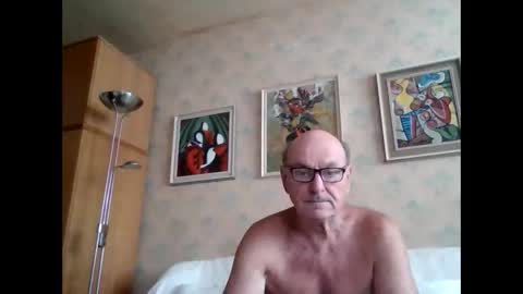 Snapshot of manes5858 chatting on 09/19/25, 09:00 manes5858 online show from 09/19/25, 09:00