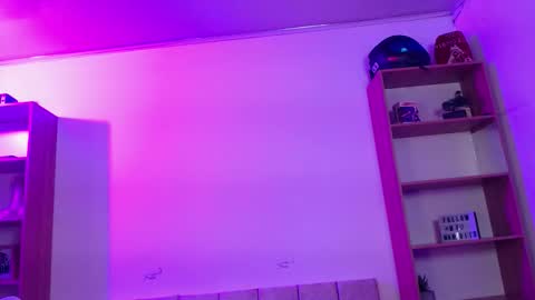 Danny online show from 12/22/25, 01:57