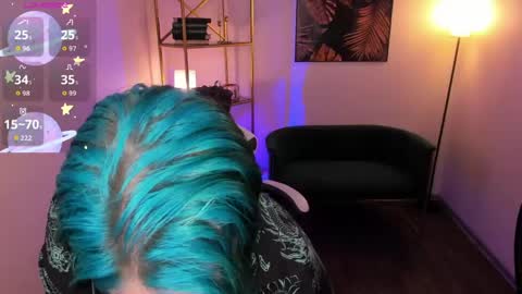 manic_pixie_ online show from 05/08/26, 03:39