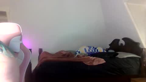 ManicPixiePop online show from 05/11/26, 05:35