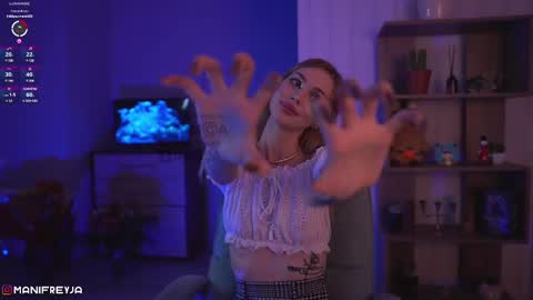 Snapshot of manifreyja chatting on 12/08/24, 06:43 Amelie online show from 12/08/24, 06:43