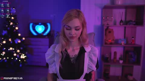 Snapshot of manifreyja chatting on 12/26/24, 12:03 Amelie online show from 12/26/24, 12:03