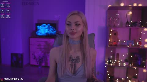 Snapshot of manifreyja chatting on 01/19/25, 01:00 Amelie online show from 01/19/25, 01:00