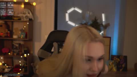 Snapshot of manifreyja chatting on 02/11/26, 09:42 Amelie online show from 02/11/26, 09:42