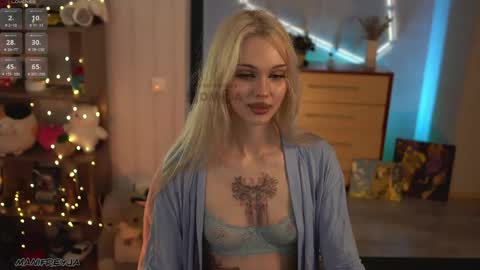 Amelie online show from 05/14/26, 06:04