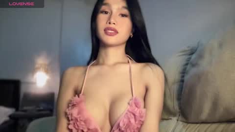 Snapshot of manika21 chatting on 11/17/25, 09:37 monika online show from 11/17/25, 09:37