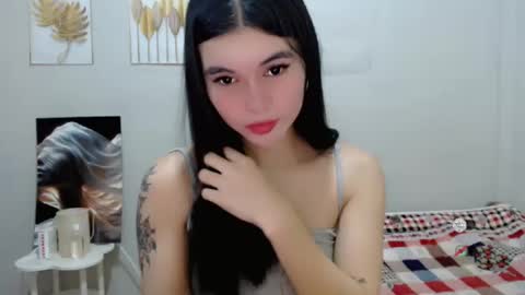 Snapshot of manilynforyou chatting on 10/14/25, 04:02 manilynforyou online show from 10/14/25, 04:02