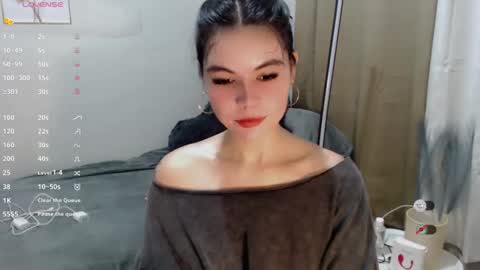 Snapshot of manilynforyou chatting on 11/23/25, 03:56 manilynforyou online show from 11/23/25, 03:56