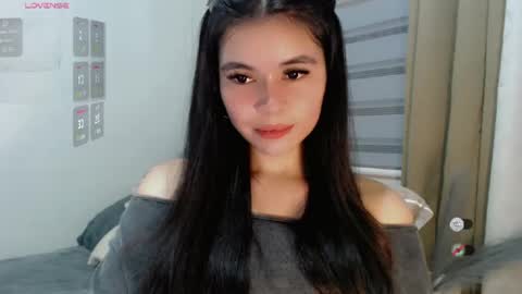 Snapshot of manilynforyou chatting on 01/13/26, 03:50 manilynforyou online show from 01/13/26, 03:50