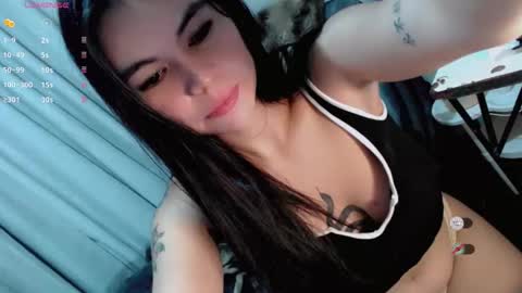 Snapshot of manilynforyou chatting on 02/23/26, 07:39 manilynforyou online show from 02/23/26, 07:39