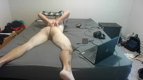 Snapshot of manlyman94 chatting on 08/04/26, 11:18 manlyman94 online show from 08/04/26, 11:18