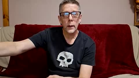 Dickinabox online show from 03/15/26, 07:31