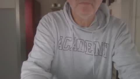 Snapshot of manngrossbite chatting on 01/05/25, 03:13 manngrossbite online show from 01/05/25, 03:13