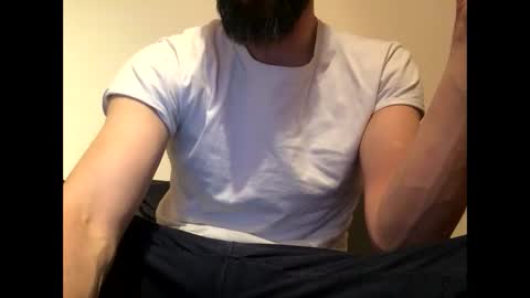 manni_ online show from 11/10/25, 04:11