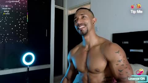 Snapshot of manolo_hot1 chatting on 05/12/26, 07:55 Manolo Hot 1 online show from 05/12/26, 07:55