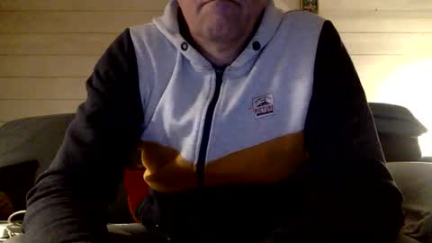 Snapshot of manpower2012 chatting on 03/31/26, 10:10 Manpo online show from 03/31/26, 10:10
