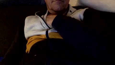 Snapshot of manpower2012 chatting on 04/13/26, 11:10 Manpo online show from 04/13/26, 11:10