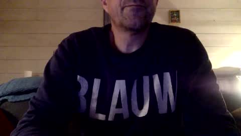 Snapshot of manpower2012 chatting on 04/17/26, 10:46 Manpo online show from 04/17/26, 10:46