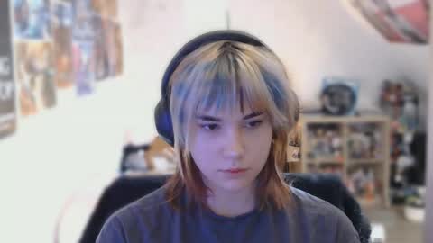 Snapshot of mantreger chatting on 03/24/26, 06:51 Kate online show from 03/24/26, 06:51