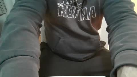 Snapshot of manu17518 chatting on 02/03/25, 10:43 manu17518 online show from 02/03/25, 10:43