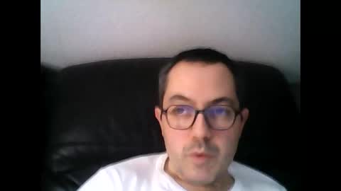 Snapshot of manu5933 chatting on 02/11/25, 12:58 manu5933 online show from 02/11/25, 12:58