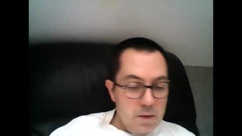 Snapshot of manu5933 chatting on 02/19/25, 01:06 manu5933 online show from 02/19/25, 01:06