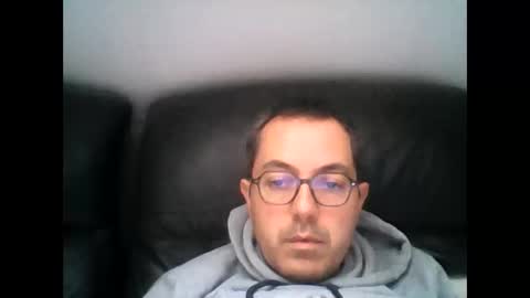 Snapshot of manu5933 chatting on 10/14/25, 07:42 manu5933 online show from 10/14/25, 07:42