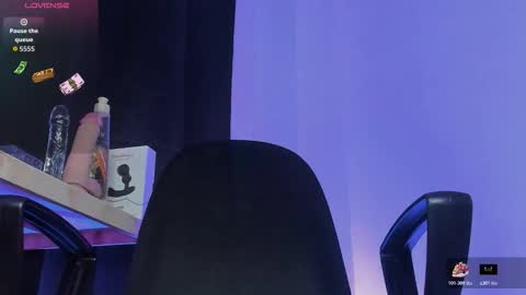 Snapshot of manu__05 chatting on 02/06/26, 11:19 independent model online show from 02/06/26, 11:19