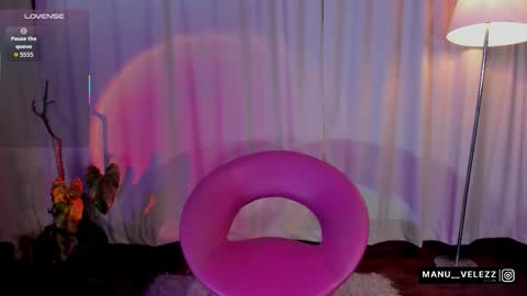 Snapshot of manu_nyx chatting on 02/15/26, 07:51 manu velezz Help me to get to 100 thumbs ups Tip 25tks Rate me online show from 02/15/26, 07:51