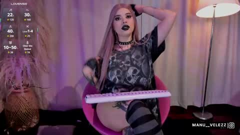 manu  velezz   Help me to get to 100 thumbs ups Tip 25tks  Rate me  online show from 04/25/26, 07:33